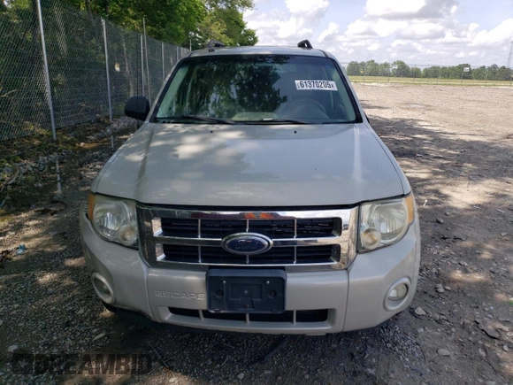 2008 Ford Escape XLT с VIN 1FMCU03168KC15402, выставлен на аукционе Copart как лот 61370205 с пробегом 215 441 миль миль и Чистый • Clean title. История ставок и продаж доступна на DreamBid. Изображение 5.