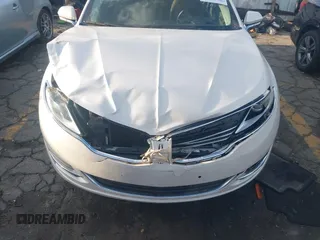 2013 Lincoln MKZ with VIN 3LN6L2G90DR813826, listed as a IAAI auction lot 41833991 with 98,776 mi miles and . Bid and sale history available at DreamBid. Image 6.