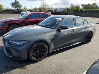 2024 BMW M3 Competition z VIN WBS33AY02RFT47041, wystawiony jako Copart lot #51376105 z przebiegiem 6 572 mil mil oraz Szkoda całkowita • Salvage title. Historia ofert i sprzedaży dostępna na DreamBid. Obrazek 1.