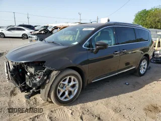 2020 Chrysler Pacifica Touring L Plus z VIN 2C4RC1EG9LR126975, wystawiony jako Copart lot #51897775 z przebiegiem 68 885 mil mil oraz Szkoda całkowita • Salvage title. Historia ofert i sprzedaży dostępna na DreamBid. Obrazek 1.