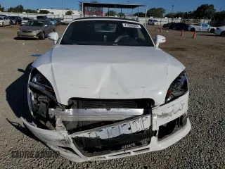 2008 Audi TT 2.0T with VIN TRUMF38J481029768, listed as a Copart auction lot 77896064 with 200,964 mi miles and Salvage Title. Bid and sale history available at carsss.com. Image 5.