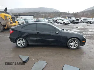 2003 Mercedes-Benz C 230 Kompressor with VIN WDBRN40J43A389733, listed as a IAAI auction lot 41560090 with 154,622 mi miles and . Bid and sale history available at DreamBid. Image 13.