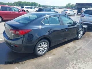 2016 Mazda 3 i Sport z VIN 3MZBM1U77GM305672, wystawiony jako IAAI lot #42237533 z przebiegiem 79 752 mil mil oraz . Historia ofert i sprzedaży dostępna na DreamBid. Obrazek 4.