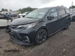 2024 Toyota Sienna XSE z VIN 5TDDRKEC3RS218854, wystawiony jako Copart lot #57658695 z przebiegiem 8 771 mil mil oraz Szkoda całkowita • Salvage title. Historia ofert i sprzedaży dostępna na DreamBid. Obrazek 1.