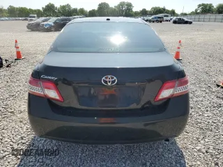 2010 Toyota Camry z VIN 4T1BF3EK9AU013984, wystawiony jako Copart lot #59219365 z przebiegiem Nie podano mil oraz Szkoda całkowita • Salvage title. Historia ofert i sprzedaży dostępna na DreamBid. Obrazek 6.