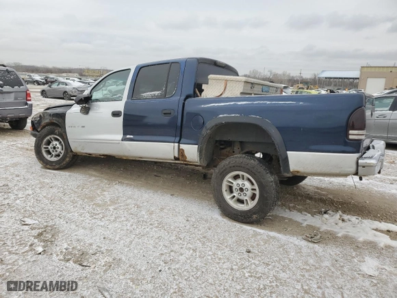 2001 Dodge Dakota Sport with VIN 1B7GL2AN41S118134, listed as a Copart auction lot 44824475 with 213,207 mi miles and Salvage Title. Bid and sale history available at carsss.com. Image 2.