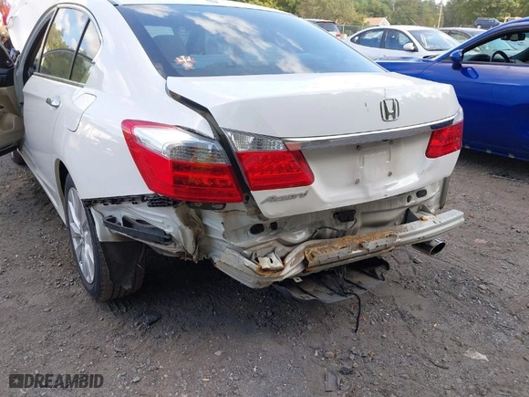 2013 Honda Accord Sdn EX-L with VIN 1HGCR2F81DA138658, listed as a IAAI auction lot 40276056 with 66,238 mi miles. Bid and sale history available at carsss.com. Image 6.