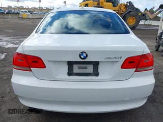 2008 BMW 3 Series 328i with VIN WBAWV13588P119231, listed as a IAAI auction lot 41732023 with 160,923 mi miles and . Bid and sale history available at DreamBid. Image 17.