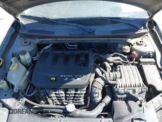 2012 Chrysler 200 Limited with VIN 1C3CCBCB1CN249979, listed as a IAAI auction lot 41838730 with 124,897 mi miles. Bid and sale history available at carsss.com. Image 10.