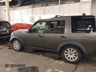 2005 Land Rover LR3 SE with VIN SALAE25485A327950, listed as a IAAI auction lot 41019961 with 236,524 mi miles. Bid and sale history available at carsss.com. Image 15.