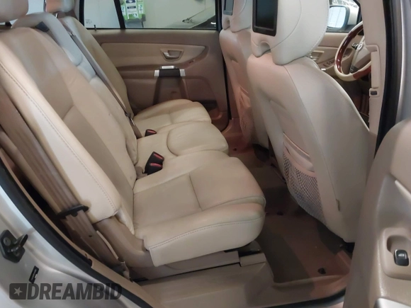 2007 Volvo XC90 V8 with VIN YV4CZ852871404564, listed as a IAAI auction lot 41429219 with 152,512 mi miles. Bid and sale history available at carsss.com. Image 8.