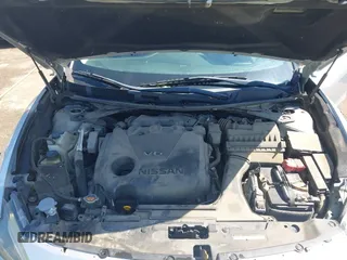 2018 Nissan Maxima SR with VIN 1N4AA6AP3JC374804, listed as a IAAI auction lot 42145406 with 136,757 mi miles. Bid and sale history available at carsss.com. Image 10.