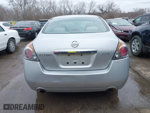 2010 Nissan Altima 2.5 SL with VIN 1N4AL2AP8AC133274, listed as a IAAI auction lot 41523789 with 206,003 mi miles. Bid and sale history available at carsss.com. Image 16.