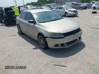 2013 Volkswagen Jetta S с VIN 3VW2K7AJ2DM290373, выставлен на аукционе IAAI как лот 42881516 с пробегом 101 220 миль миль и . История ставок и продаж доступна на DreamBid. Изображение 1.