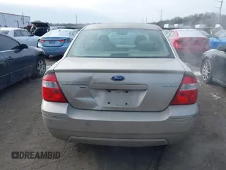 2006 Ford Five Hundred Limited with VIN 1FAHP28136G129914, listed as a IAAI auction lot 41377677 with 201,683 mi miles. Bid and sale history available at carsss.com. Image 16.