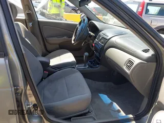 2004 Nissan Sentra S z VIN 3N1CB51D74L825521, wystawiony jako IAAI lot #42403530 z przebiegiem 196 672 mil mil oraz . Historia ofert i sprzedaży dostępna na DreamBid. Obrazek 5.