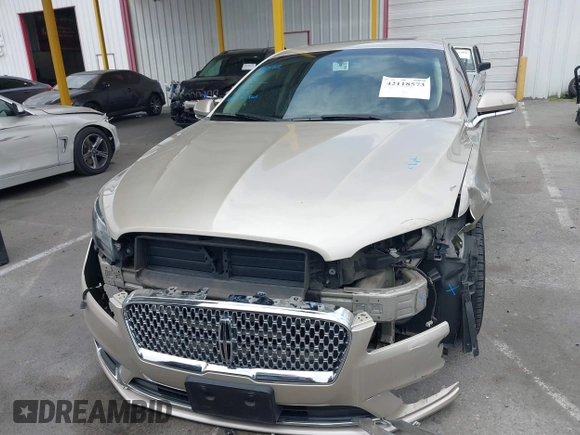 2017 Lincoln MKZ Hybrid Reserve с VIN 3LN6L5MU3HR609831, выставлен на аукционе IAAI как лот 42118573 с пробегом 64 246 миль миль и . История ставок и продаж доступна на DreamBid. Изображение 12.