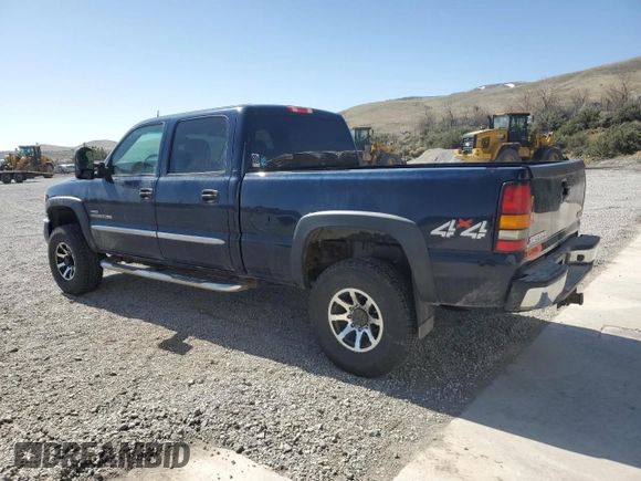 2005 GMC Sierra 2500HD SLE z VIN 1GTHK232X5F941546, wystawiony jako Copart lot #52755075 z przebiegiem 255 452 mil mil oraz Szkoda całkowita • Salvage title. Historia ofert i sprzedaży dostępna na DreamBid. Obrazek 2.