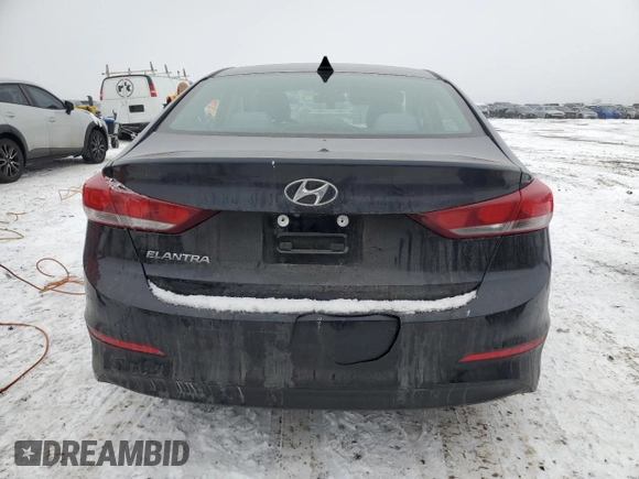 2017 Hyundai Elantra SE z VIN 5NPD84LFXHH172844, wystawiony jako Copart lot #45418985 z przebiegiem 96 169 mil mil oraz Szkoda całkowita • Salvage title. Historia ofert i sprzedaży dostępna na DreamBid. Obrazek 6.
