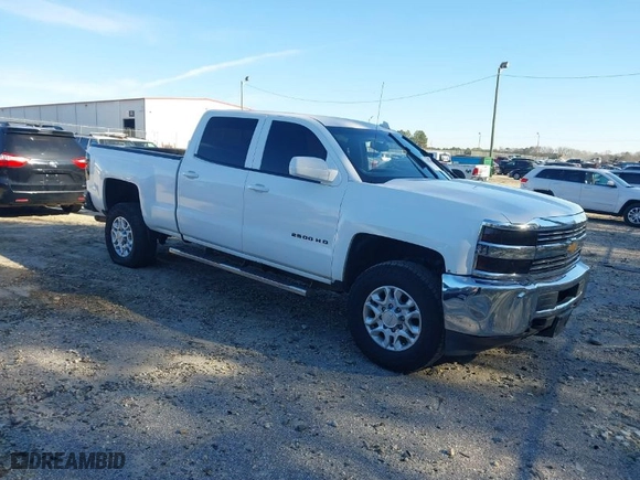 2015 Chevrolet Silverado 2500HD Built After Aug 14 LT with VIN 1GC1CVEG5FF101541, listed as a IAAI auction lot 41187622 with 295,925 mi miles. Bid and sale history available at carsss.com. Image 1.