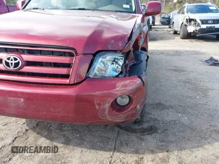 2004 Toyota Highlander z VIN JTEEP21A140064201, wystawiony jako IAAI lot #41813938 z przebiegiem 210 275 mil mil oraz . Historia ofert i sprzedaży dostępna na DreamBid. Obrazek 14.