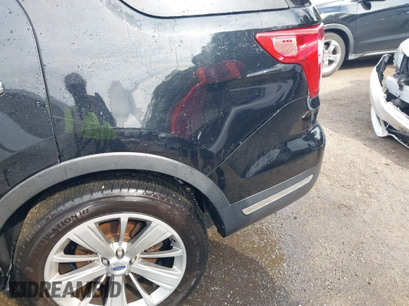 2018 Ford Explorer Limited z VIN 1FM5K8F86JGC16211, wystawiony jako IAAI lot #42612276 z przebiegiem 82 949 mil mil oraz . Historia ofert i sprzedaży dostępna na DreamBid. Obrazek 6.