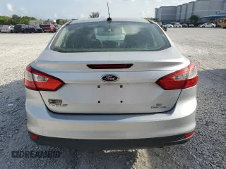 2013 Ford Focus SE with VIN 1FADP3F25DL212152, listed as a Copart auction lot 63040585 with 180,315 mi miles and Clean title. Bid and sale history available at DreamBid. Image 6.