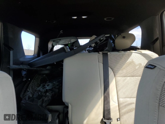 2022 Chevrolet Traverse LS with VIN 1GNEVFKW8NJ193745, listed as a Copart auction lot 50677525 with 41,041 mi miles and Salvage Title. Bid and sale history available at carsss.com. Image 10.