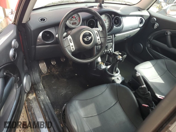 2004 MINI Hardtop S with VIN WMWRE334X4TD76430, listed as a Copart auction lot 49476985 with 165,626 mi miles and Clean title. Bid and sale history available at DreamBid. Image 8.