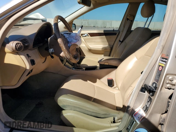 2004 Mercedes-Benz C 320 with VIN WDBRF64JX4F448792, listed as a Copart auction lot 84728494 with 156,923 mi miles and Salvage Title. Bid and sale history available at DreamBid. Image 7.