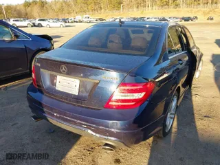 2013 Mercedes-Benz C-Class C 300 Sport with VIN WDDGF8AB4DA803007, listed as a IAAI auction lot 41750945 with 161,677 mi miles. Bid and sale history available at carsss.com. Image 4.