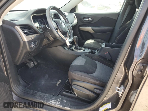 2018 Jeep Cherokee Latitude with VIN 1C4PJLCB2JD544102, listed as a Copart auction lot 49839785 with 62,546 mi miles and Salvage Title. Bid and sale history available at carsss.com. Image 7.
