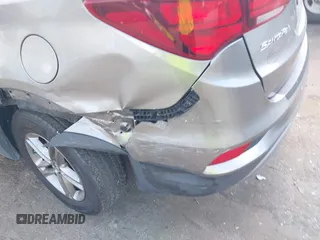 2017 Hyundai Santa Fe 2.4L z VIN 5NMZU3LB7HH025791, wystawiony jako IAAI lot #42277964 z przebiegiem 154 110 mil mil oraz . Historia ofert i sprzedaży dostępna na DreamBid. Obrazek 6.