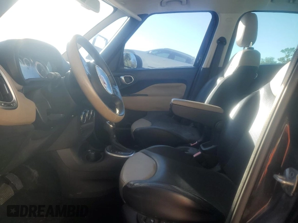 2014 FIAT 500L Lounge with VIN ZFBCFACHXEZ018630, listed as a Copart auction lot 84772124 with 0 mi miles and Clean Title. Bid and sale history available at carsss.com. Image 7.