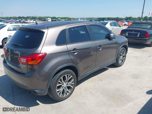 2017 Mitsubishi Outlander Sport ES 2.0 with VIN JA4AP3AU8HZ008710, listed as a IAAI auction lot 41989973 with 160,193 mi miles. Bid and sale history available at carsss.com. Image 4.