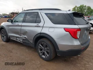 2022 Ford Explorer XLT z VIN 1FMSK7DH2NGB99767, wystawiony jako IAAI lot #41945162 z przebiegiem 59 383 mil mil oraz . Historia ofert i sprzedaży dostępna na DreamBid. Obrazek 3.