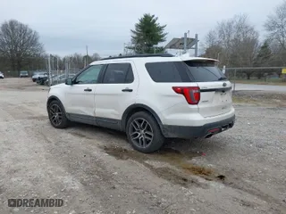 2016 Ford Explorer Sport with VIN 1FM5K8GT2GGA82759, listed as a IAAI auction lot 41471239 with 139,943 mi miles. Bid and sale history available at carsss.com. Image 3.