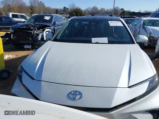 2025 Toyota Camry LE with VIN 4T1DAACK2SU570476, listed as a IAAI auction lot 41526421 with 2,940 mi miles. Bid and sale history available at carsss.com. Image 12.