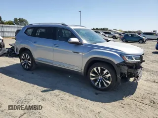 2023 Volkswagen Atlas SEL Premium R-Line z VIN 1V2FR2CA6PC528830, wystawiony jako Copart lot #61122035 z przebiegiem 20 233 mil mil oraz Szkoda całkowita • Salvage title. Historia ofert i sprzedaży dostępna na DreamBid. Obrazek 4.