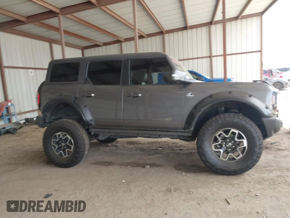 2023 Ford Bronco z VIN 1FMEE5DP8PLA91454, wystawiony jako IAAI lot #42023594 z przebiegiem 49 354 mil mil oraz . Historia ofert i sprzedaży dostępna na DreamBid. Obrazek 13.