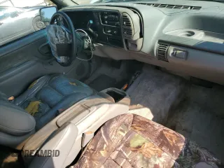 1995 GMC Yukon with VIN 1GKEK18K2SJ700616, listed as a Copart auction lot 68582034 with 205,980 mi miles and Salvage Title. Bid and sale history available at carsss.com. Image 8.