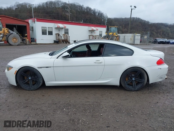 2007 BMW 6 Series M6 with VIN WBSEH93517CY23824, listed as a IAAI auction lot 41908992 with 117,695 mi miles. Bid and sale history available at carsss.com. Image 14.