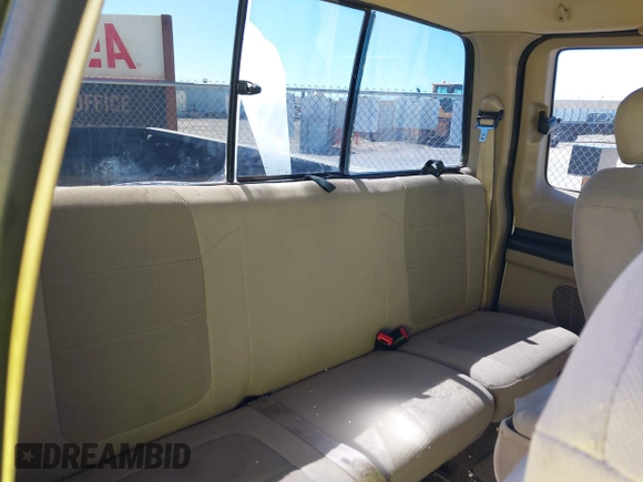 2005 Ford F-250 XL with VIN 1FTSX20565EC51367, listed as a IAAI auction lot 41723481 with 168,889 mi miles and . Bid and sale history available at DreamBid. Image 8.