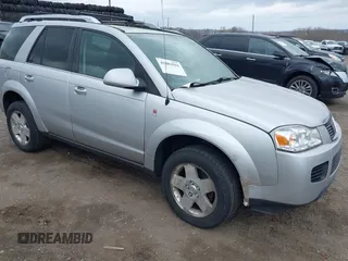 2007 Saturn VUE V6 with VIN 5GZCZ63417S825725, listed as a IAAI auction lot 41883551 with 165,661 mi miles. Bid and sale history available at carsss.com. Image 1.