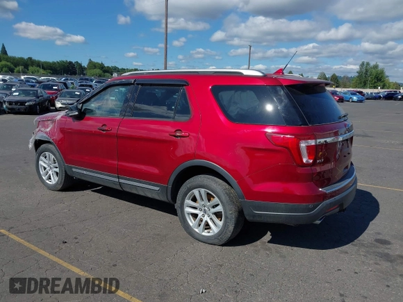 2018 Ford Explorer XLT with VIN 1FM5K8D8XJGB44996, listed as a IAAI auction lot 42703300 with Not provided miles and . Bid and sale history available at DreamBid. Image 3.