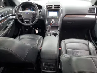 2019 Ford Explorer Limited z VIN 1FM5K8FH6KGB52401, wystawiony jako Copart lot #85208344 z przebiegiem 105 006 mil mil oraz Szkoda całkowita • Salvage title. Historia ofert i sprzedaży dostępna na DreamBid. Obrazek 8.