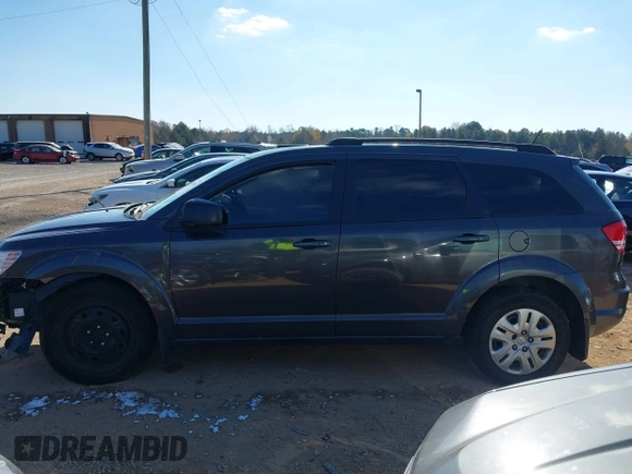 2018 Dodge Journey SE with VIN 3C4PDCABXJT183318, listed as a IAAI auction lot 40985444 with 164,051 mi miles. Bid and sale history available at carsss.com. Image 15.