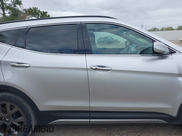 2018 Hyundai Santa Fe Ultimate z VIN 5XYZW4LAXJG536063, wystawiony jako IAAI lot #41795012 z przebiegiem 46 586 mil mil oraz . Historia ofert i sprzedaży dostępna na DreamBid. Obrazek 14.