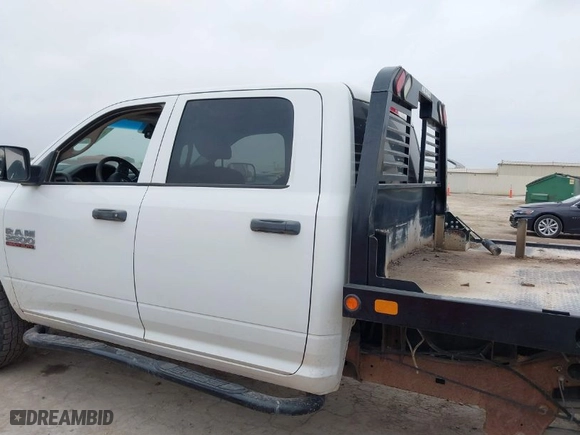 2018 Ram 2500 Tradesman with VIN 3C6UR5HJXJG293850, listed as a IAAI auction lot 41521600 with 151,477 mi miles. Bid and sale history available at carsss.com. Image 14.