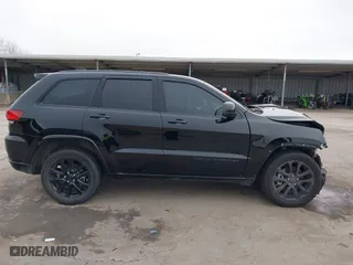 2021 Jeep Grand Cherokee Laredo X with VIN 1C4RJEAG2MC658324, listed as a IAAI auction lot 41620940 with 47,671 mi miles. Bid and sale history available at carsss.com. Image 14.